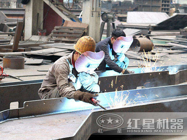 萤石锤式破碎机匠心做工、质量过硬